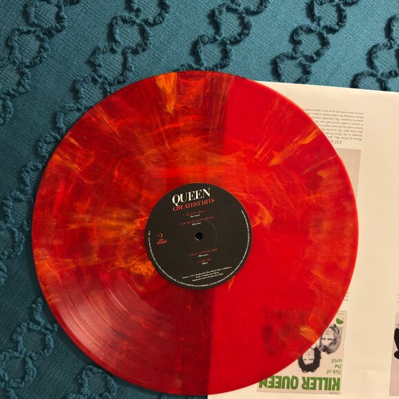 Queen Greatest Hits Vinyl Record - Picture 2 of 9